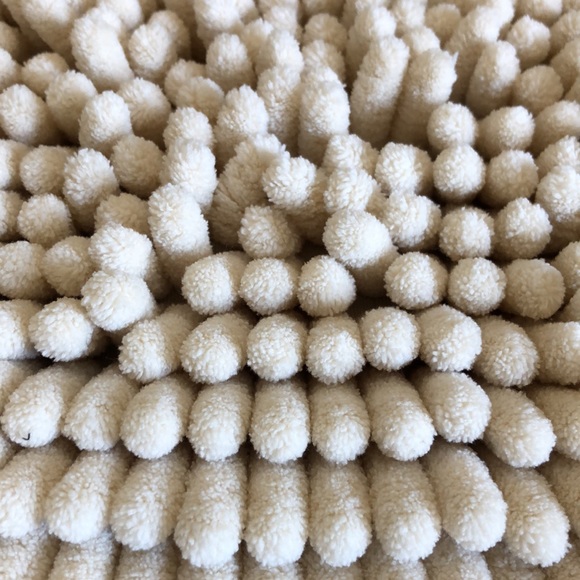 NWT, Khaki/Light Tan Noodle Bath Rug/Mat - Picture 5 of 8